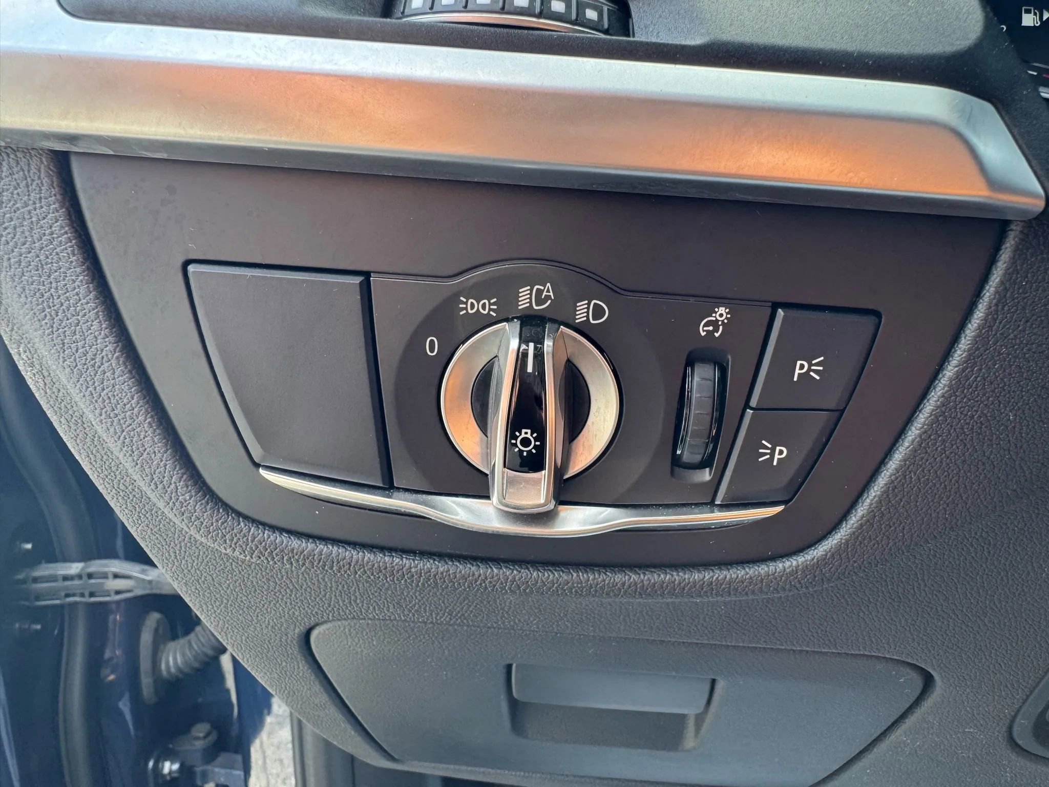 Used 2022 BMW X3 xDrive30i w/ Convenience Package image 18