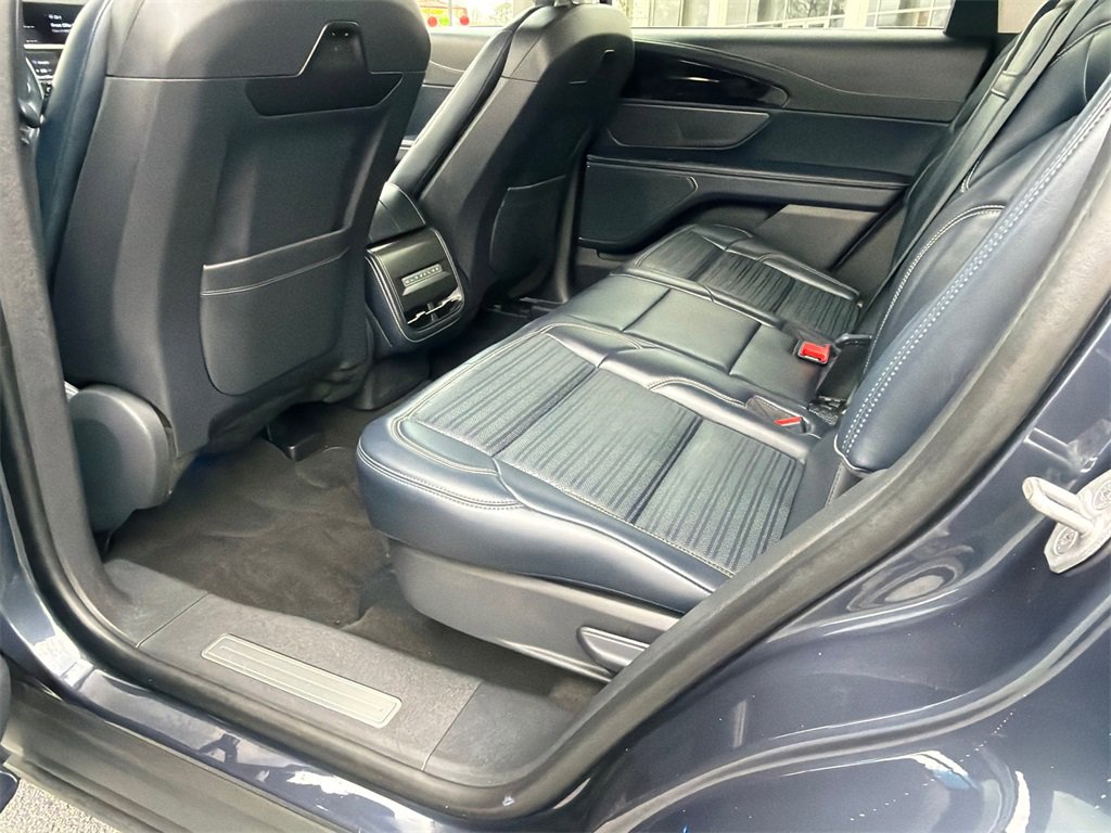 Used 2024 Lincoln Nautilus Reserve image 21