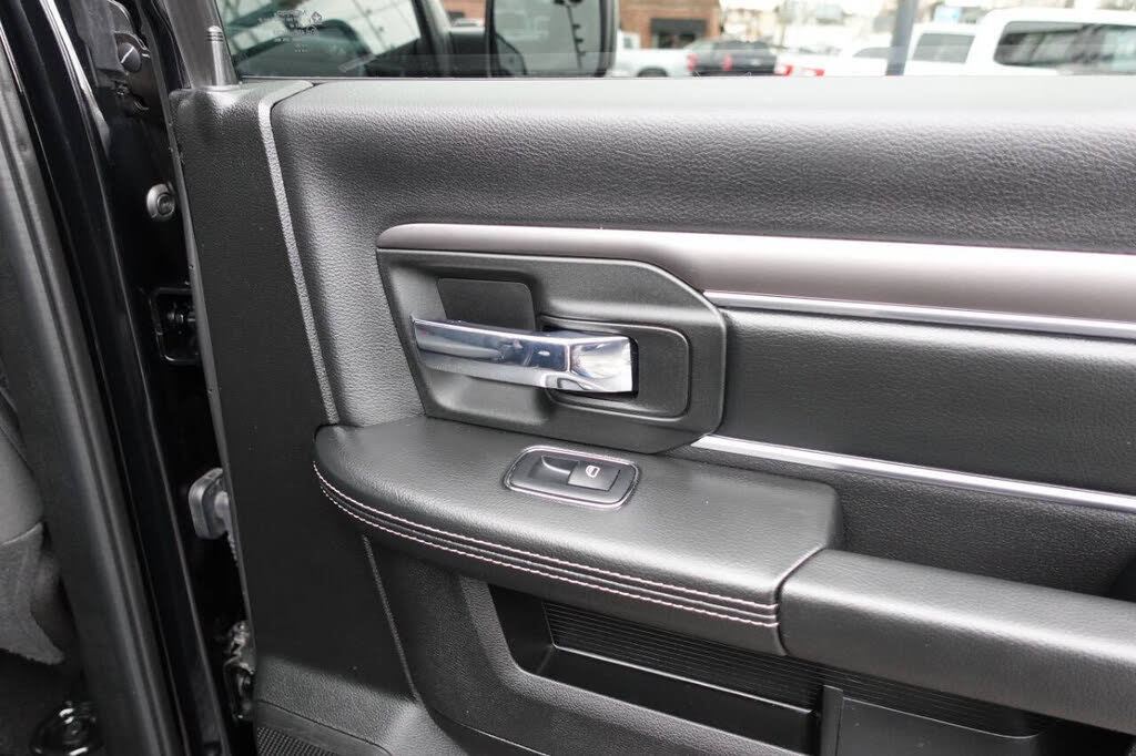 Used 2023 RAM 1500 Warlock AWD/4WD image 28