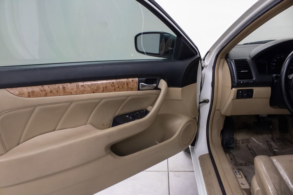 Used 2005 Honda Accord EX-L image 8