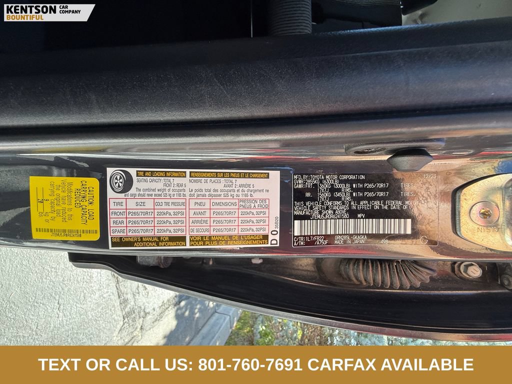 Used 2024 Toyota 4Runner SR5 AWD/4WD image 37