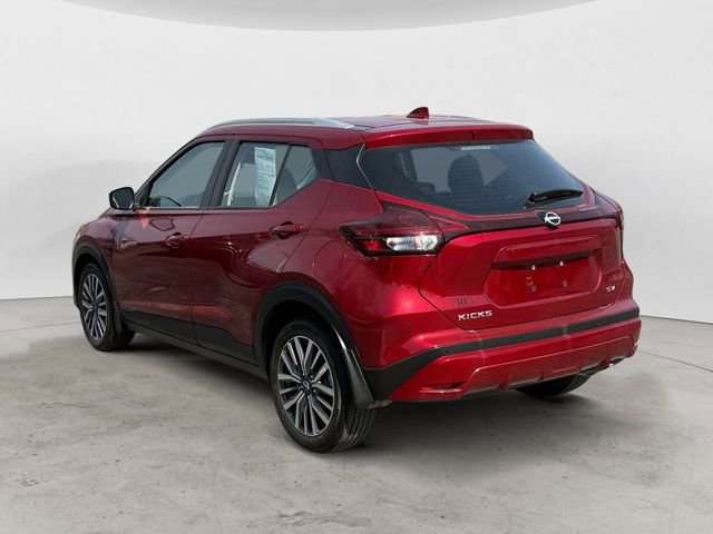 Used 2024 Nissan Kicks SV image 3