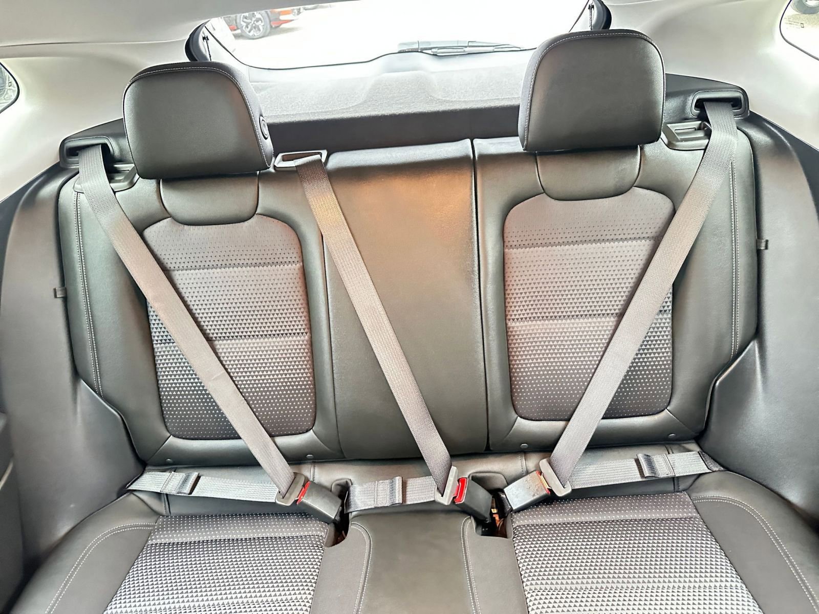 Used 2025 Chevrolet Trax LT w/ LT Convenience Package image 38