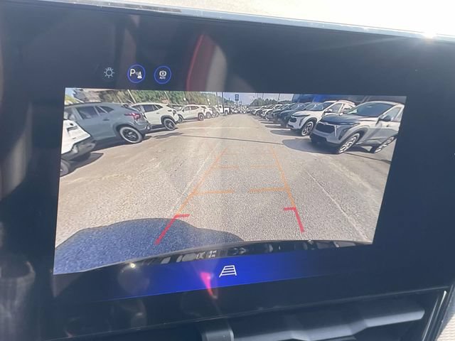 New 2027 Chevrolet Equinox RS w/ Convenience Package III FWD image 14