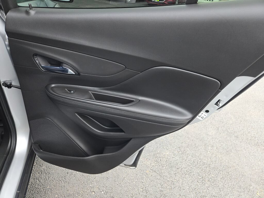 Certified 2019 Buick Encore Preferred FWD image 11