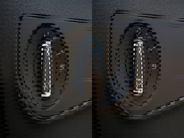 Used 2024 Volkswagen Tiguan SE R-Line image 36