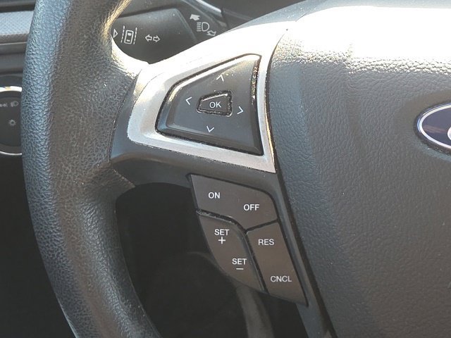 Used 2020 Ford Fusion SE FWD image 32
