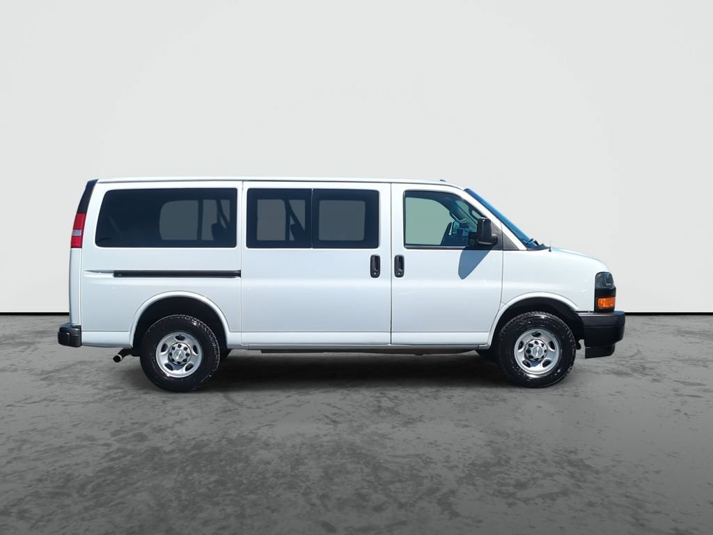 Used 2023 Chevrolet Express 3500 LS RWD image 9