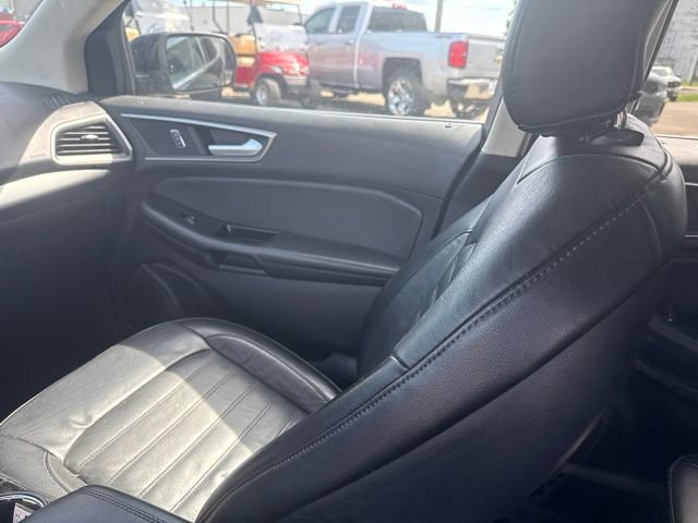 Used 2016 Ford Edge SEL w/ Equipment Group 201A AWD/4WD image 15