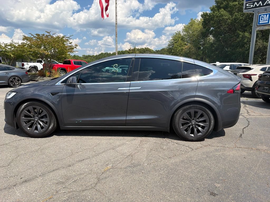 Used 2017 Tesla Model X 90D AWD/4WD image 11