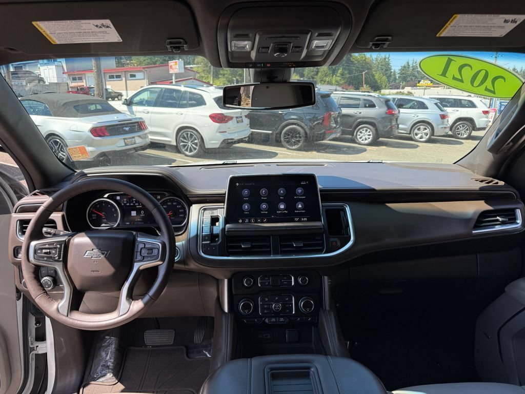 Used 2021 Chevrolet Tahoe Z71 w/ Luxury Package AWD/4WD image 14