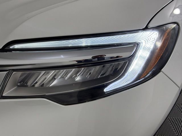 Used 2021 Honda Pilot Touring image 11