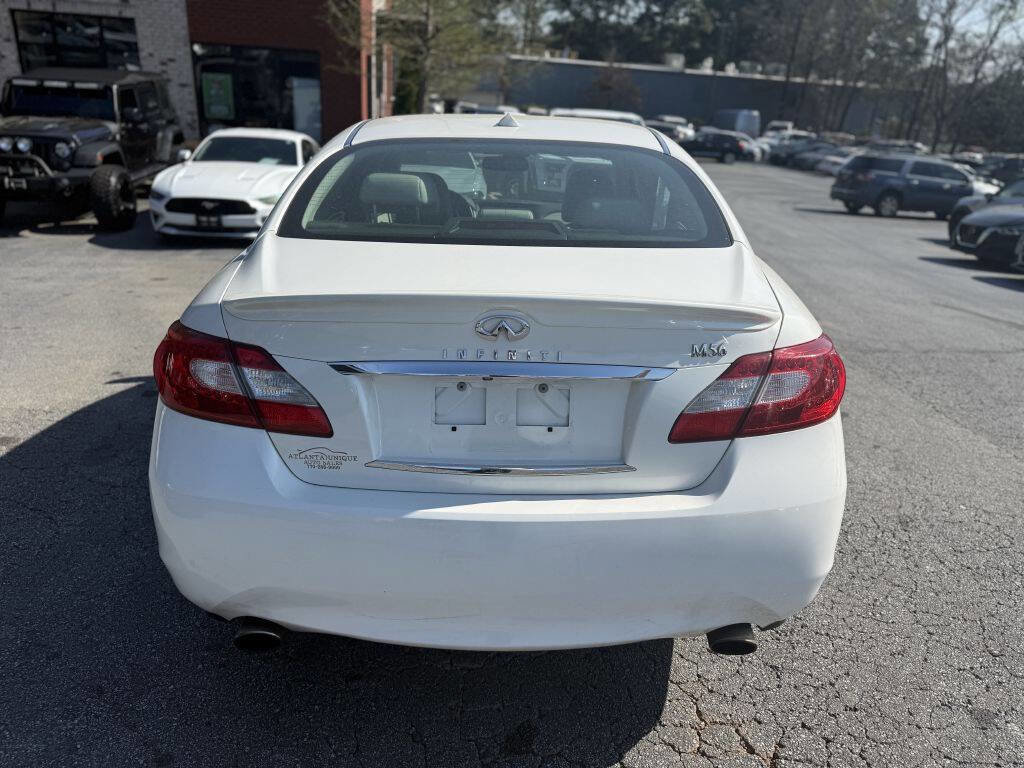 Used 2011 INFINITI M56 w/ Deluxe Touring Pkg image 5