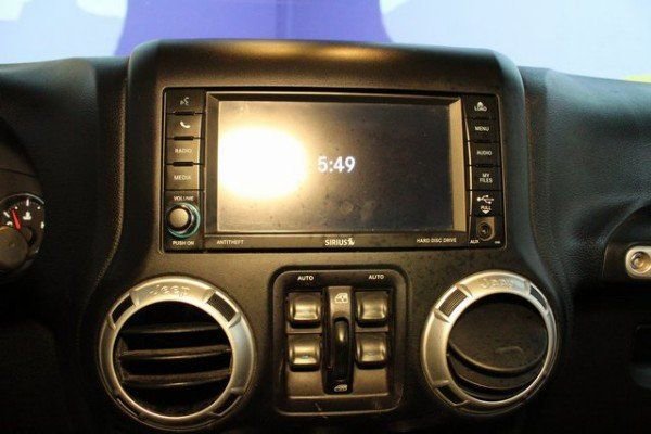 Used 2015 Jeep Wrangler Unlimited Sahara w/ Max Tow Package image 18