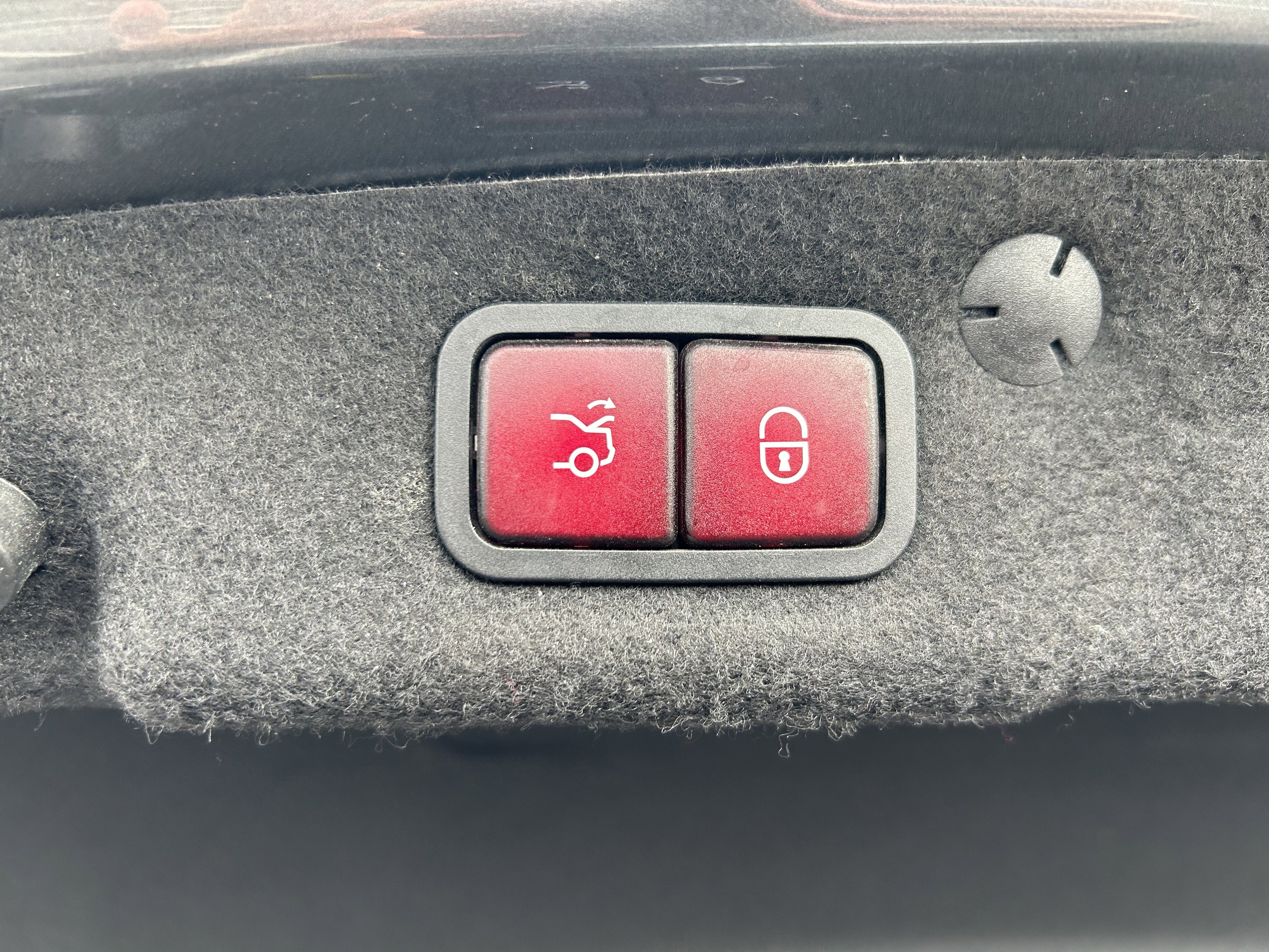 Used 2020 Mercedes-Benz C 300 4MATIC Sedan image 29