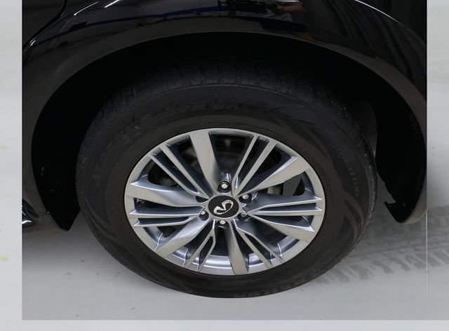 Used 2021 INFINITI QX80 Luxe AWD/4WD image 19