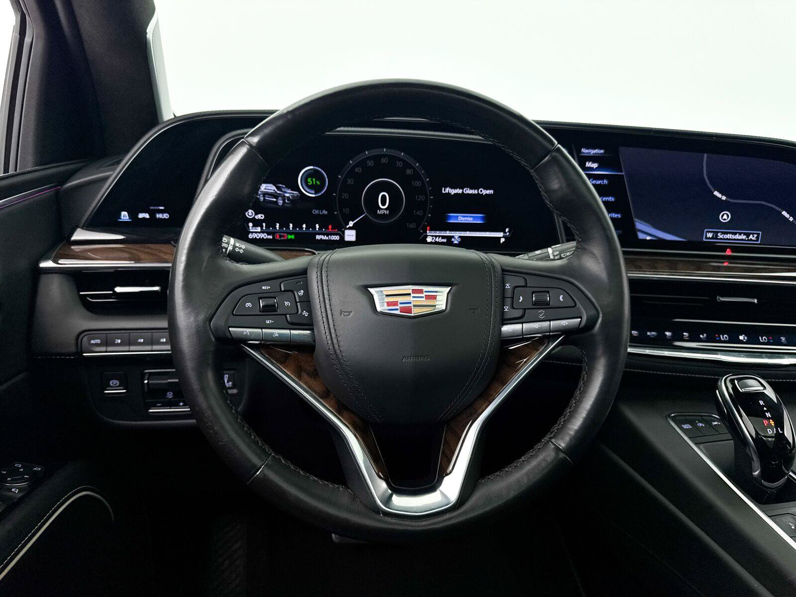 Used 2022 Cadillac Escalade Sport Platinum w/ LPO, ONYX Package AWD/4WD image 4