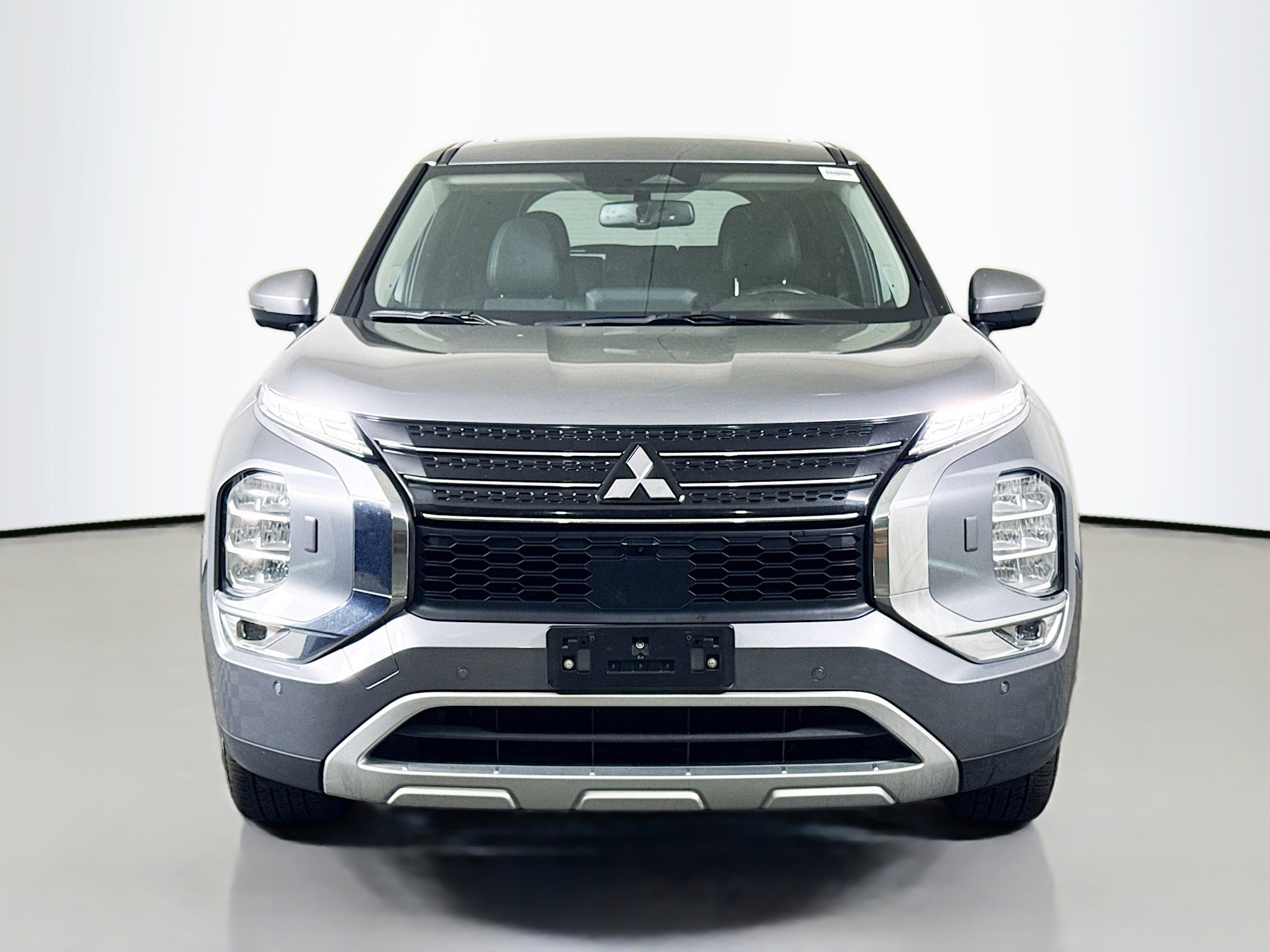 Used 2024 Mitsubishi Outlander Ralliart image 2