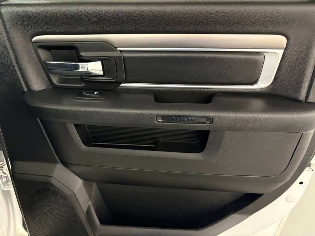 Used 2024 RAM 1500 Warlock AWD/4WD image 42
