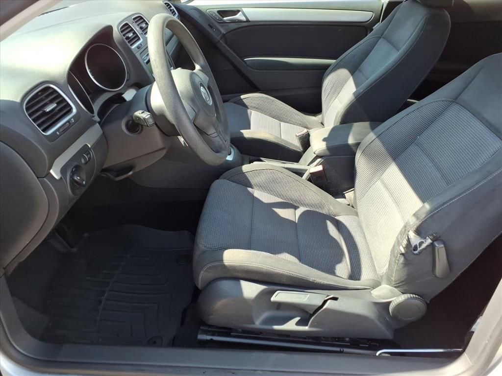 Used 2013 Volkswagen Golf 2-Door image 11