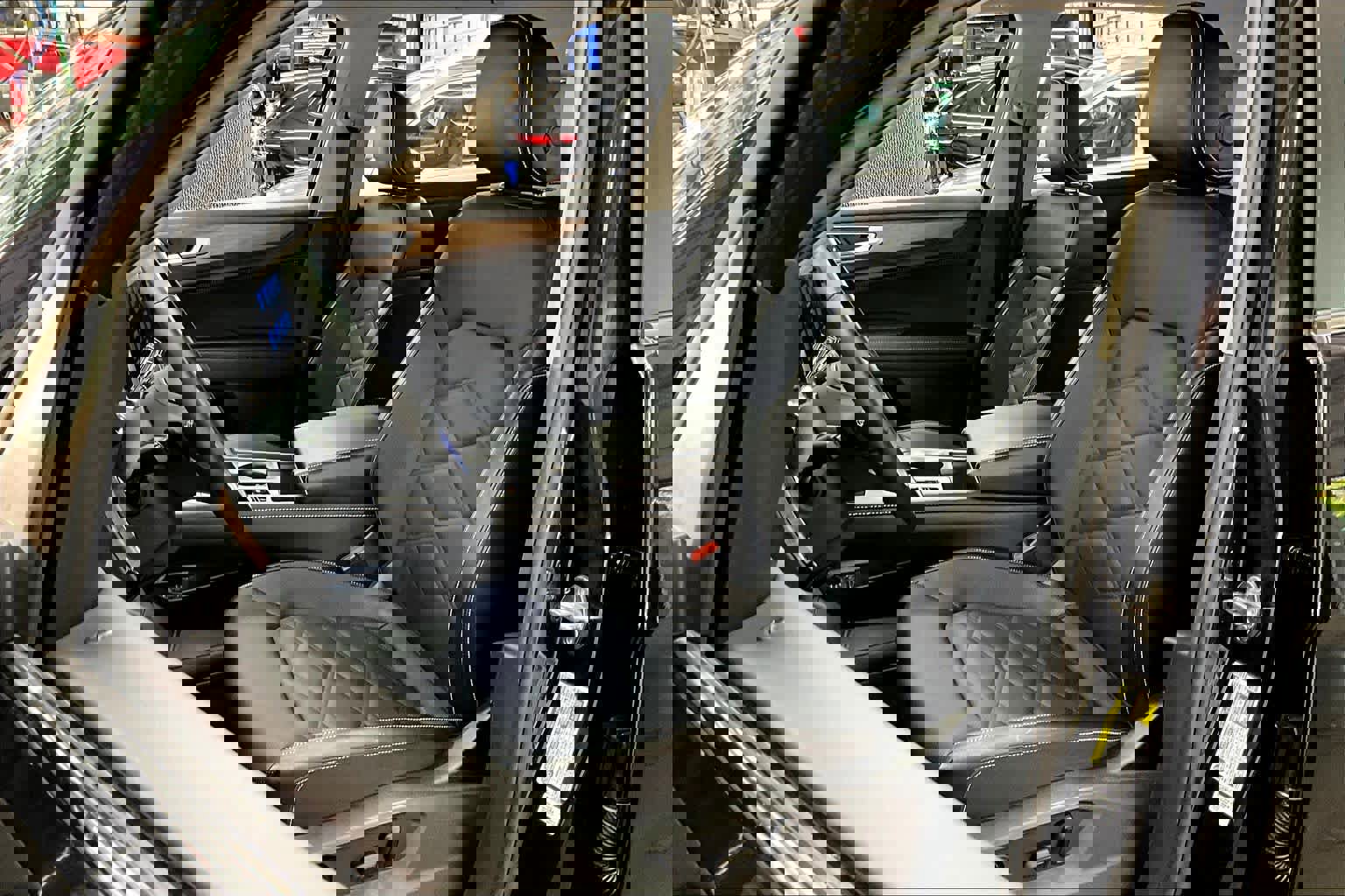 Used 2025 Volkswagen Atlas SE image 27