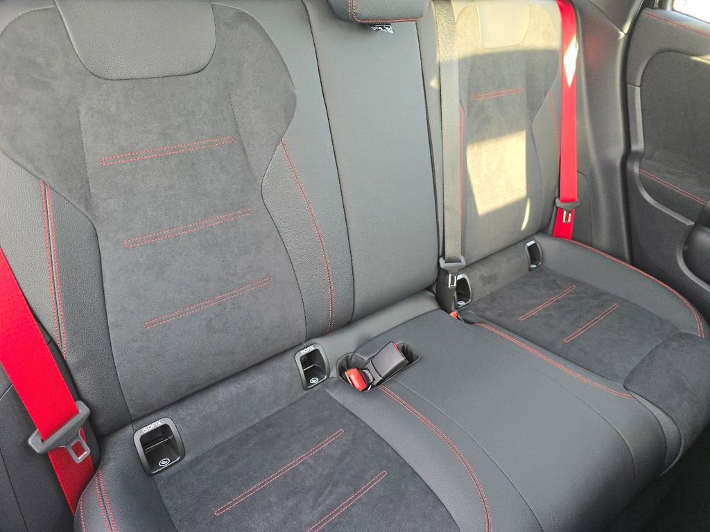 New 2026 Mercedes-Benz GLA 35 AMG 4MATIC image 21