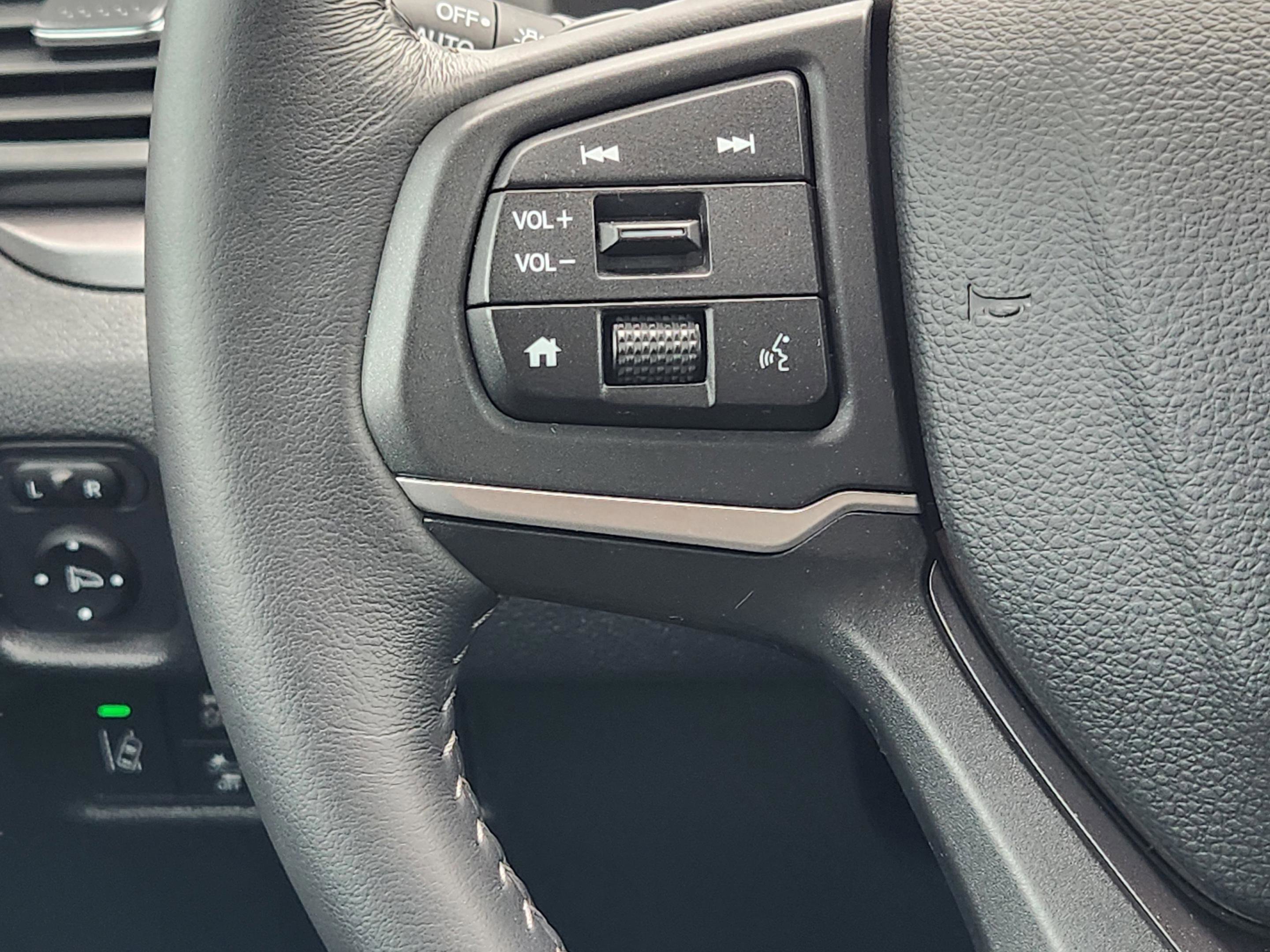 Certified 2025 Honda Ridgeline Sport image 28