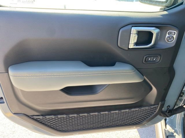 New 2026 Jeep Gladiator Mojave AWD/4WD image 12
