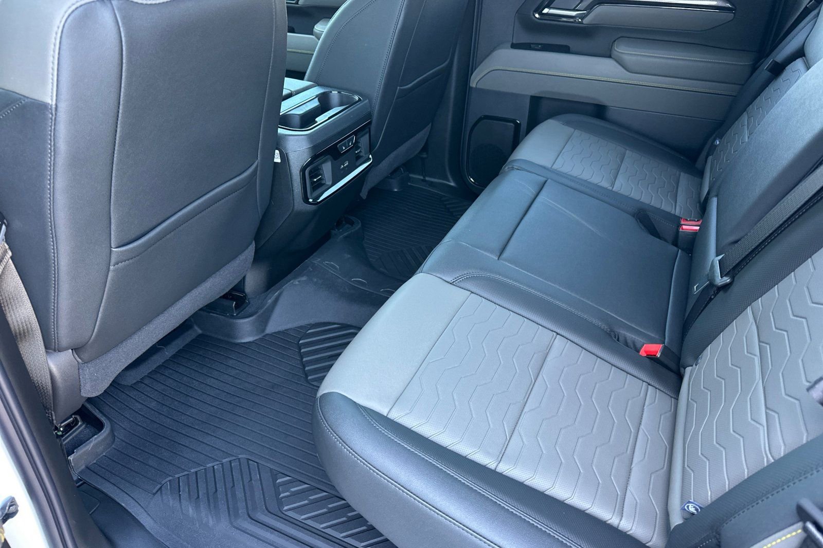 New 2026 Chevrolet Silverado 2500 ZR2 w/ ZR2 Bison Edition AWD/4WD image 12