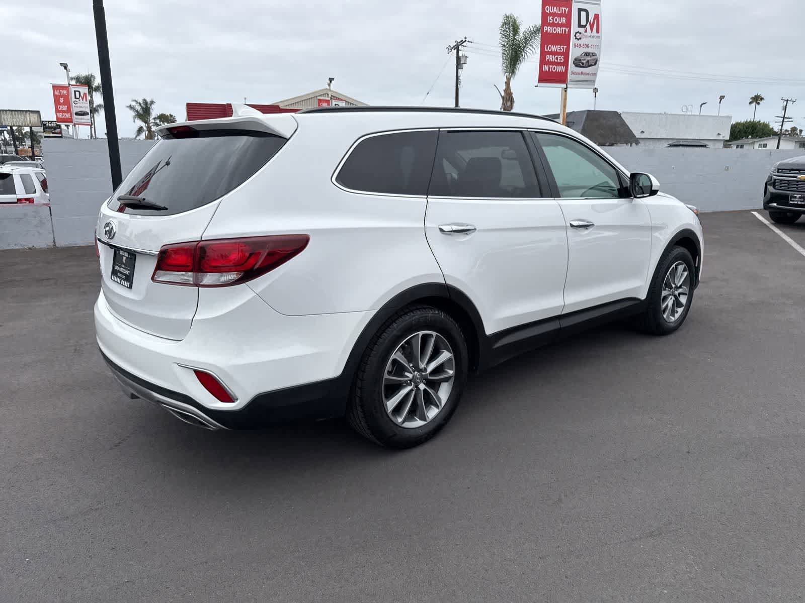Used 2018 Hyundai Santa Fe SE FWD image 12