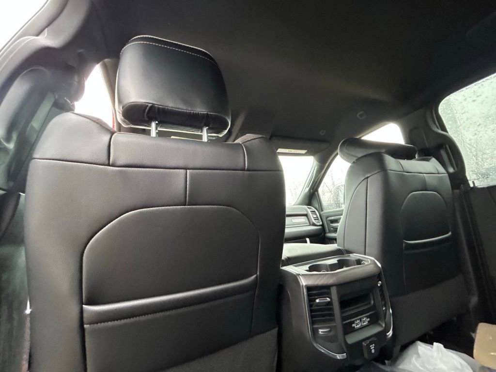 New 2026 RAM 3500 Laramie AWD/4WD image 28