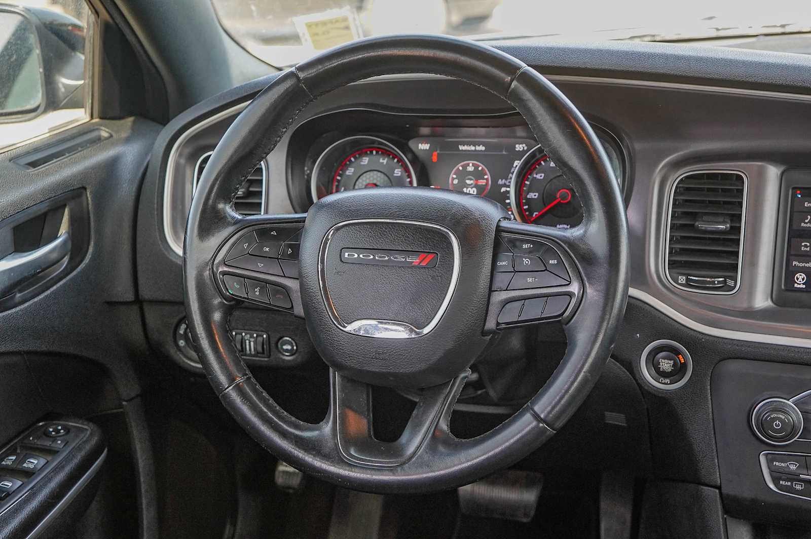 Used 2019 Dodge Charger SXT image 25