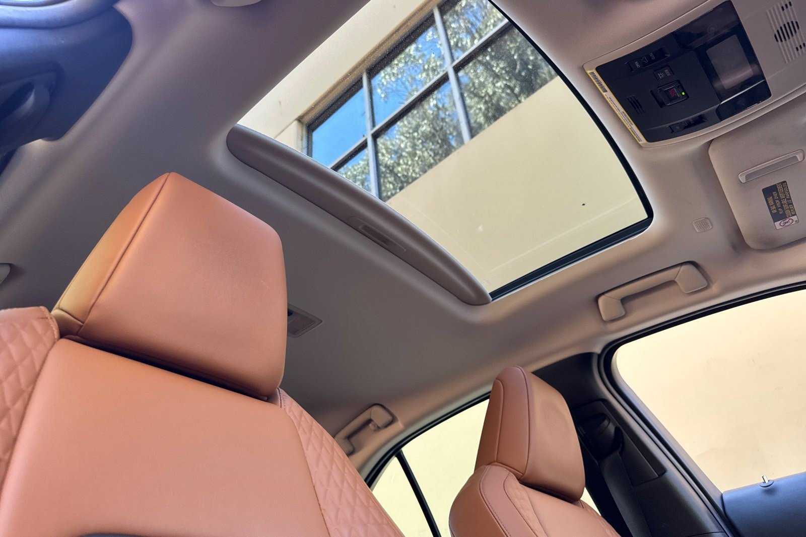 Used 2019 Lexus UX 200 w/ Accessory Package FWD image 25