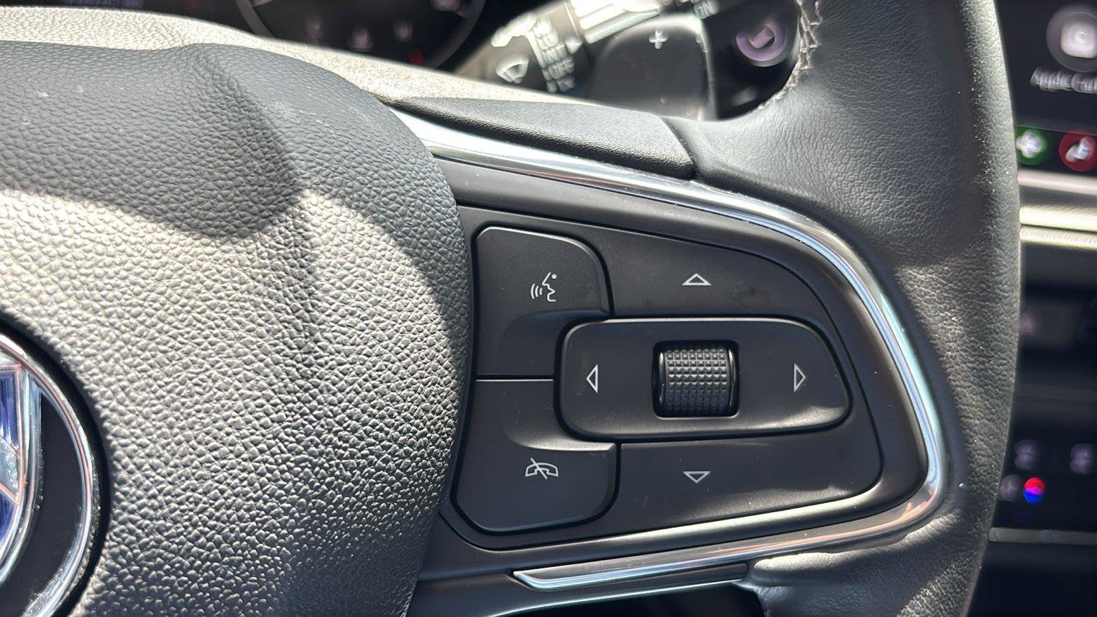 Certified 2023 Buick Envision Preferred AWD/4WD image 30