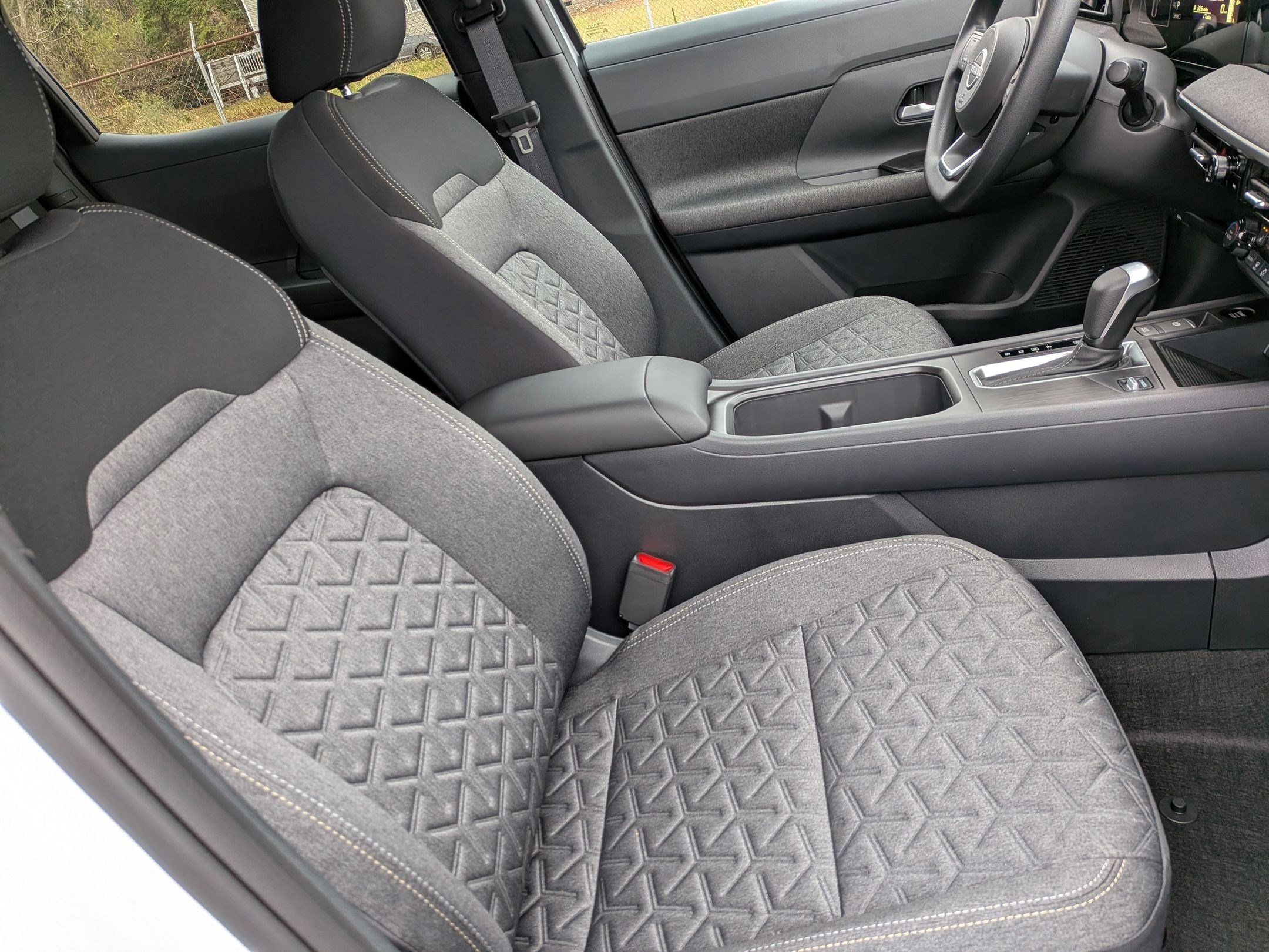 New 2026 Nissan Kicks SV w/ SV Premium Package FWD image 31