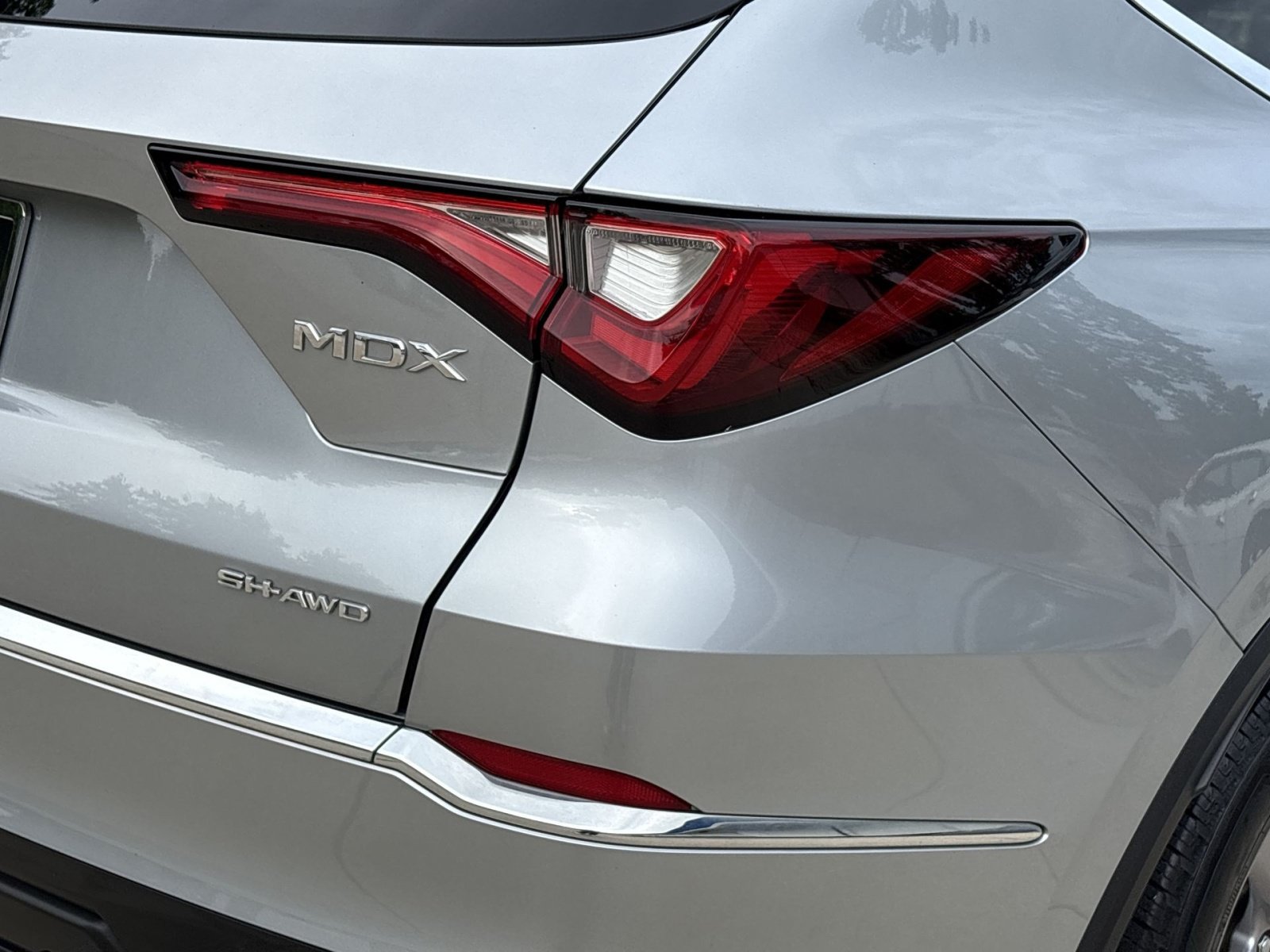 Used 2024 Acura MDX SH-AWD image 14