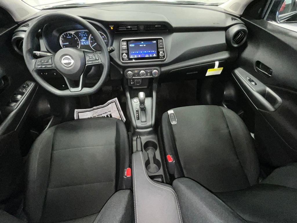 Certified 2025 Nissan Kicks Play S image 19