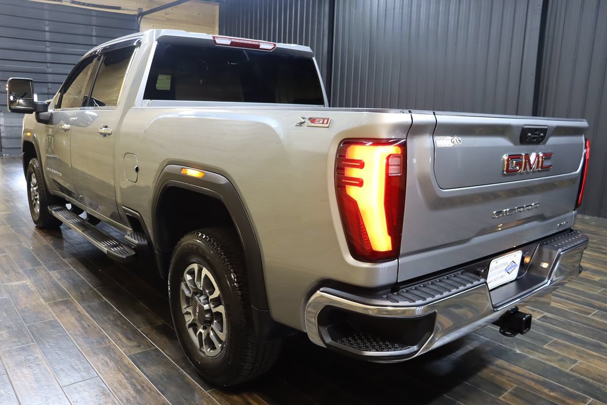 Used 2025 GMC Sierra 2500 SLT w/ SLT Convenience Package AWD/4WD image 3