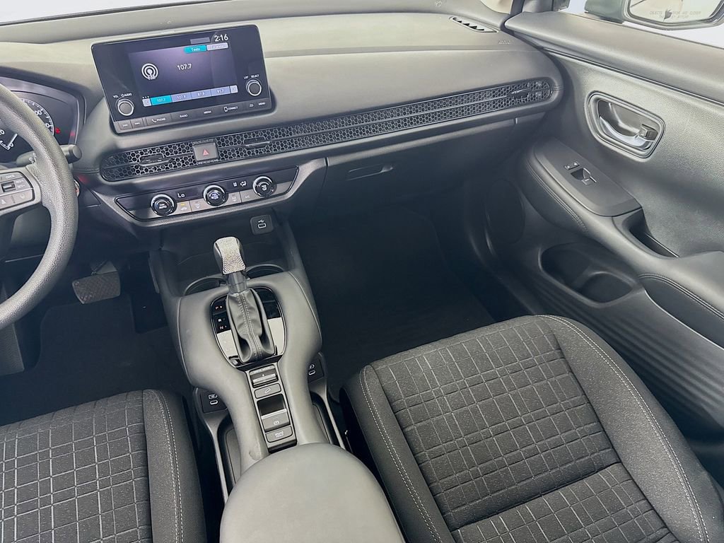 Used 2025 Honda HR-V LX image 29