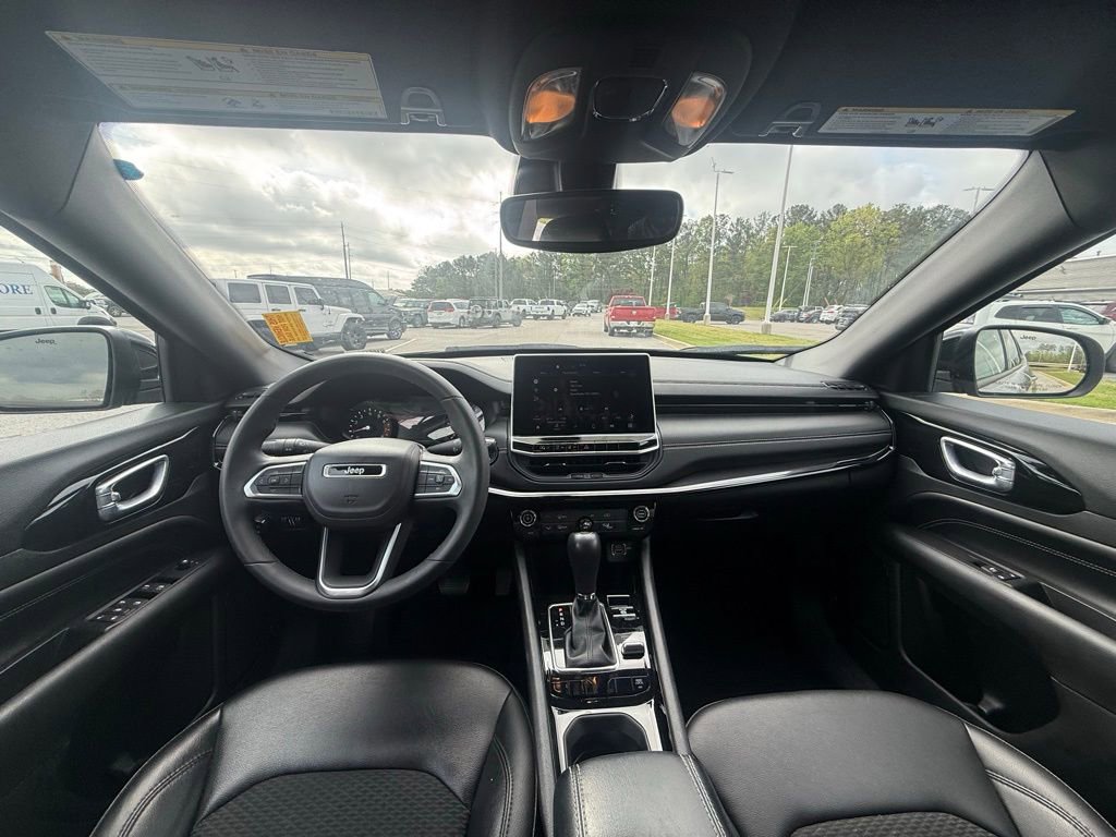 Used 2022 Jeep Compass Altitude image 12