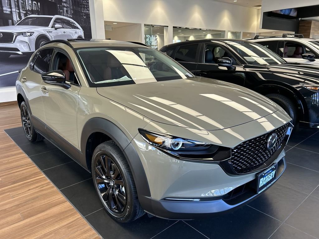 New 2025 MAZDA CX-30 Carbon image 2