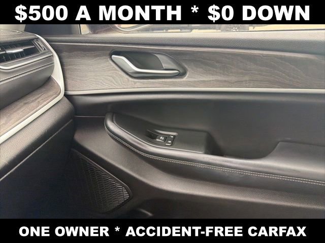 Used 2023 Jeep Grand Cherokee Limited AWD/4WD image 26
