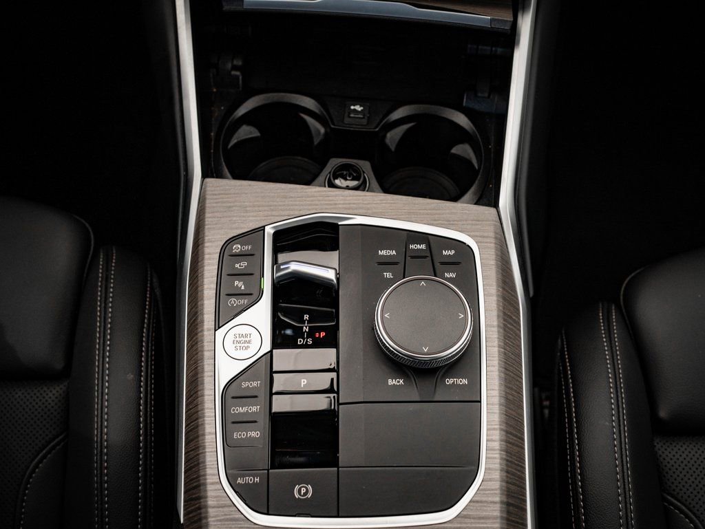 Certified 2025 BMW 330i xDrive Sedan image 37
