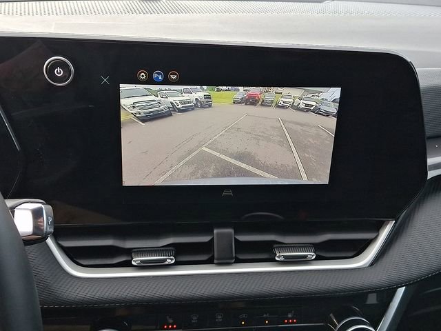 Used 2026 Chevrolet Equinox LT FWD image 18