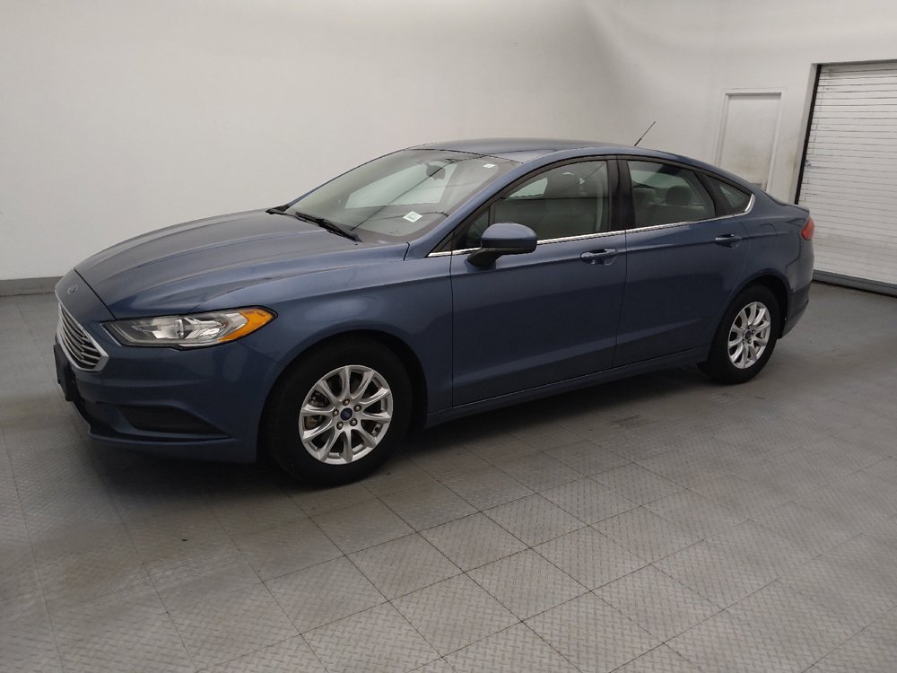 Used 2018 Ford Fusion S FWD image 2