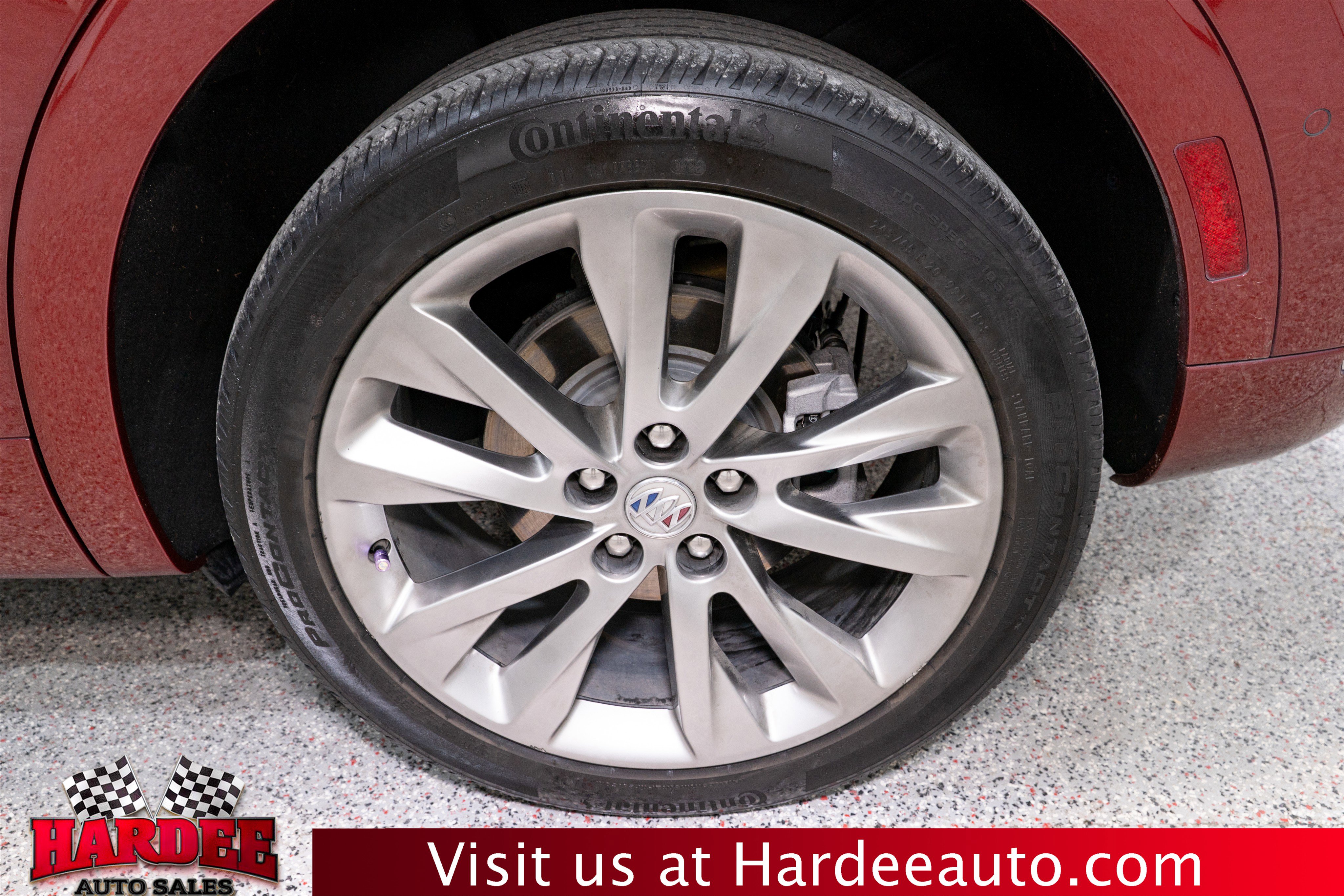 Used 2022 Buick Envision Avenir w/ Technology Package II image 10