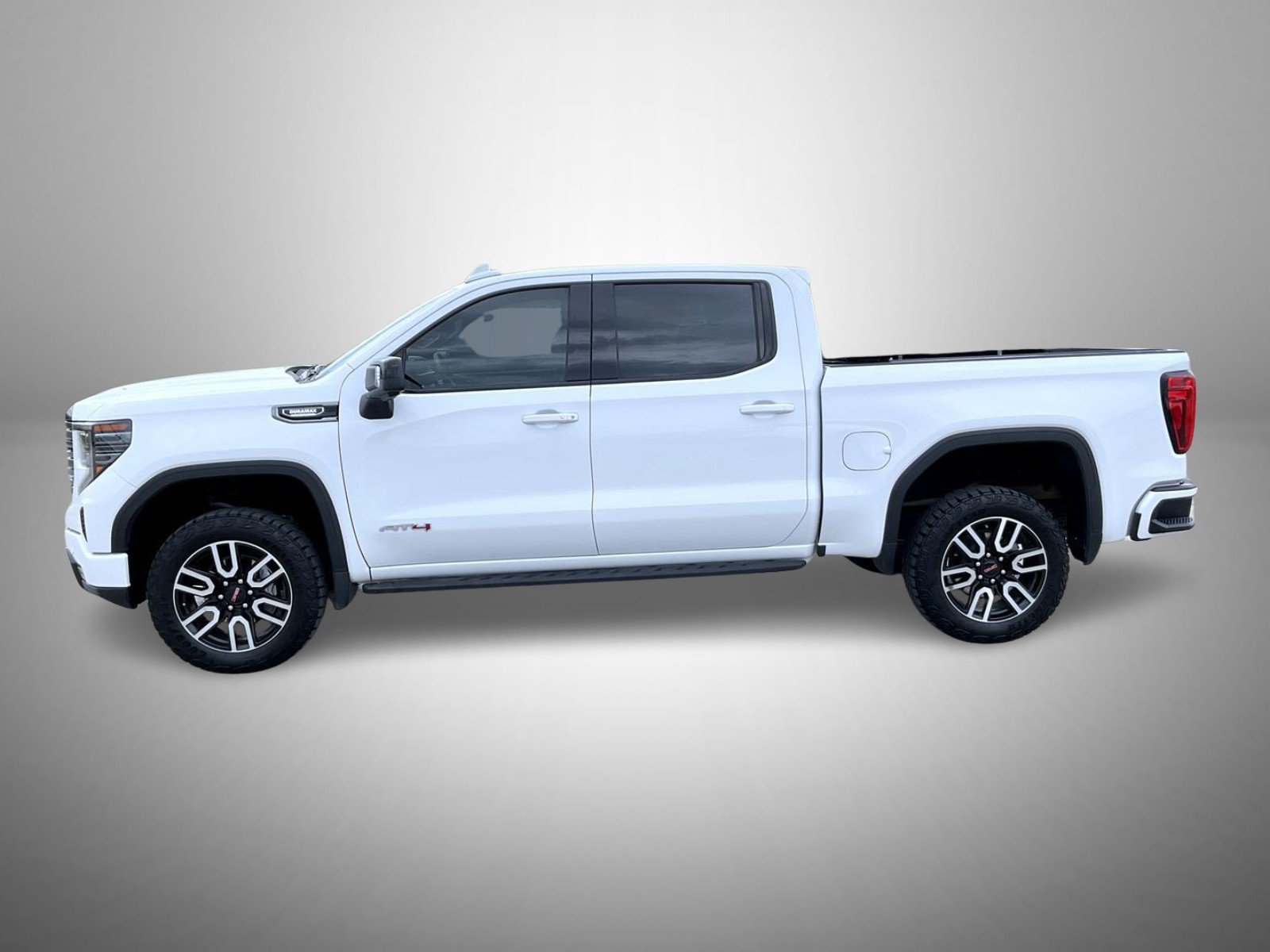 Certified 2025 GMC Sierra 1500 AT4 w/ AT4 Premium Package AWD/4WD image 8