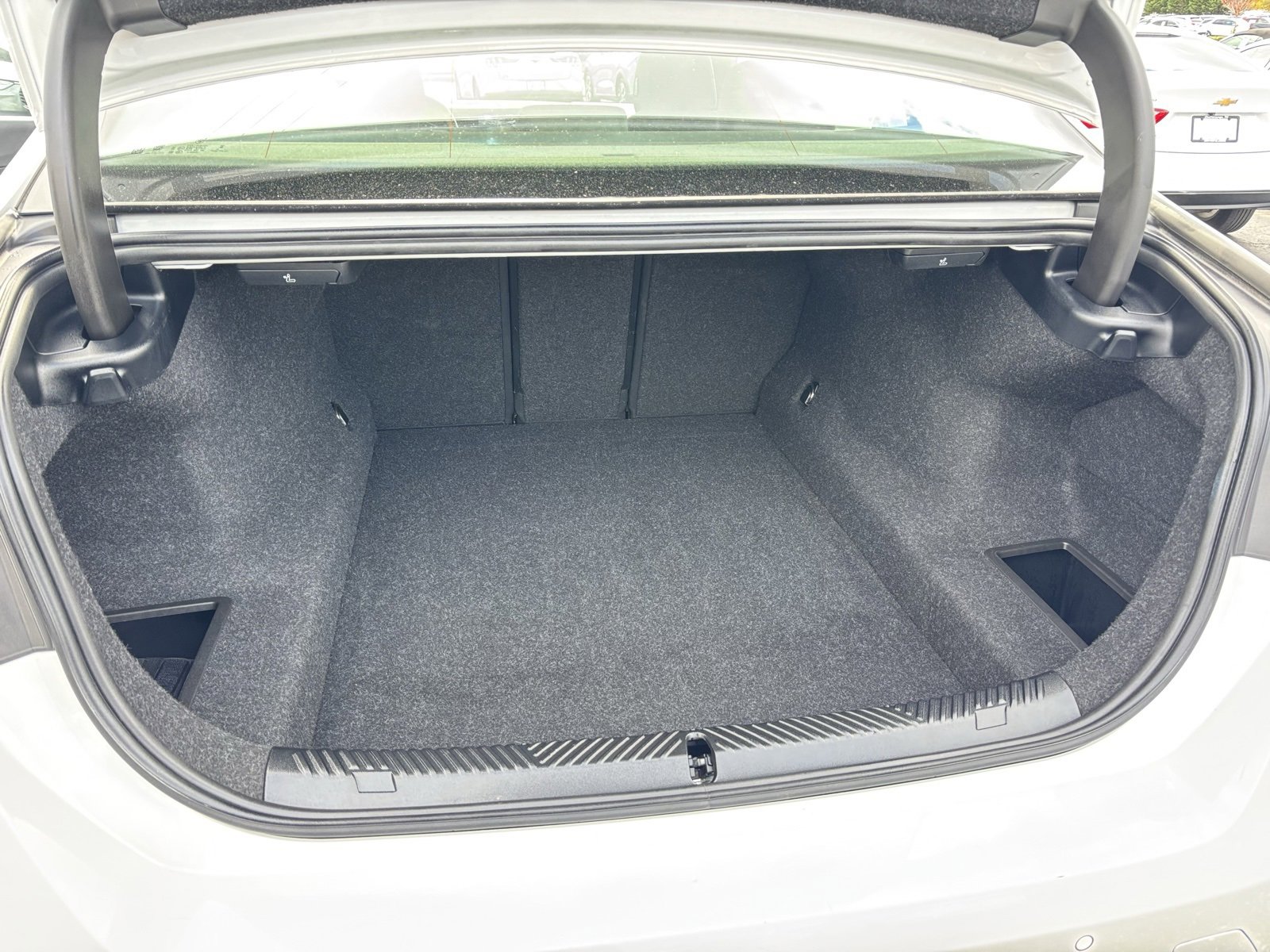 Used 2025 BMW 530i xDrive image 22