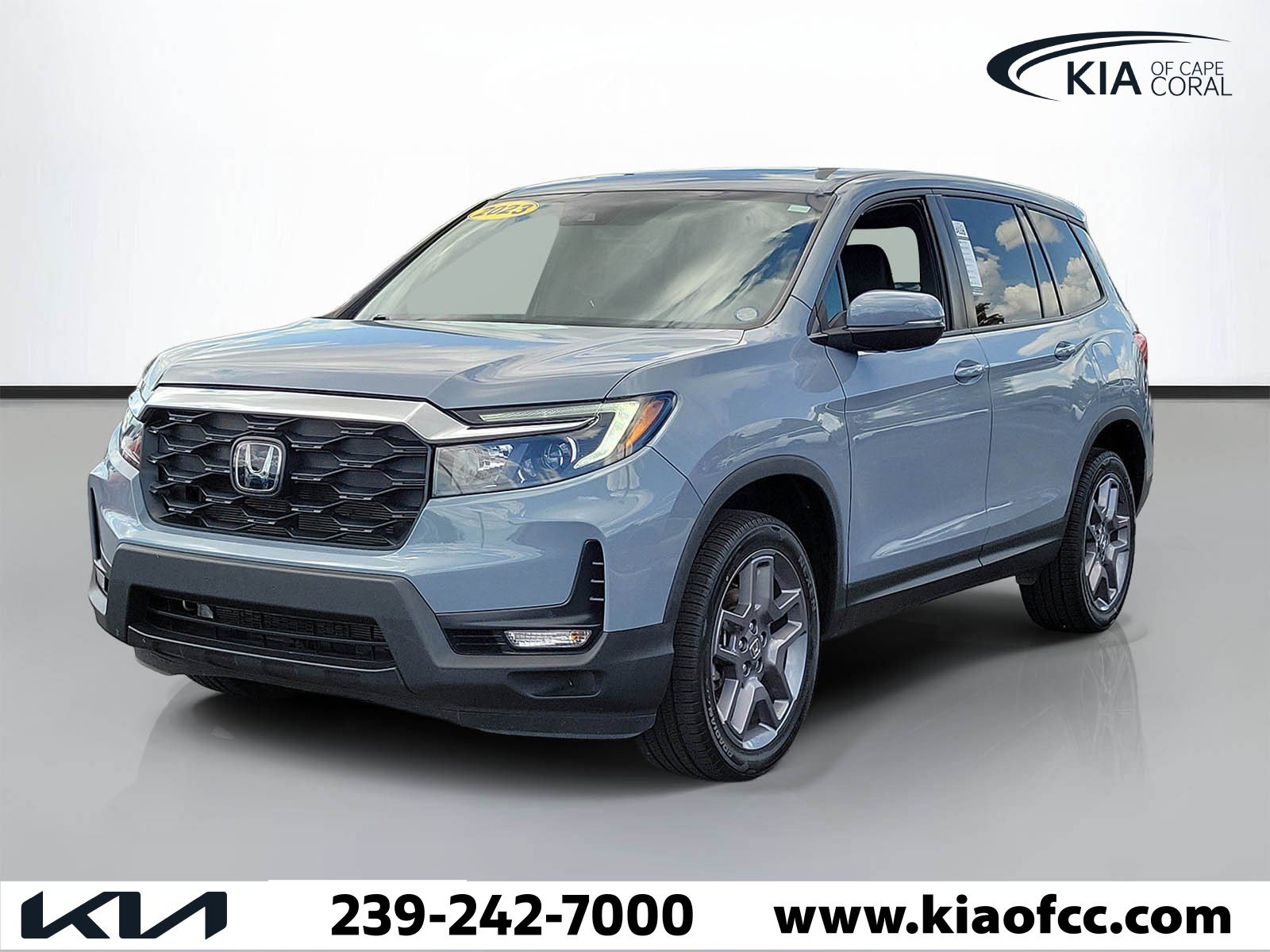 Used 2023 Honda Passport EX-L image 3
