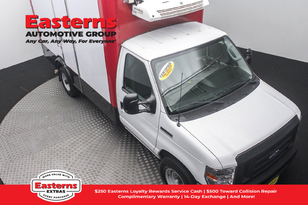 Used 2023 Ford E-350 and Econoline 350 Super Duty w/ Power Windows & Locks Group RWD image 4